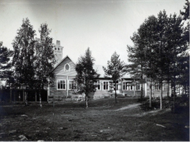 Eva Ahlstr&ouml;m's hospital at Noormarkku in the 1910s (built in 1912, designed by Lars Sonck). Source: A. Ahlstr&ouml;m historical photo archive